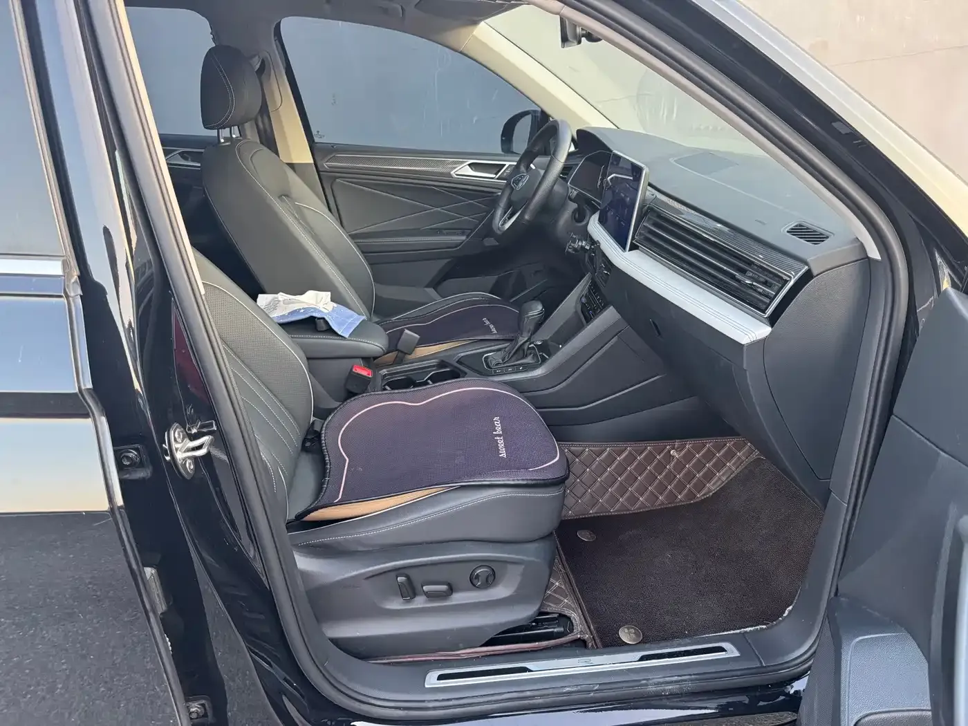 Volkswagen Tiguan L 330TSI Auto 2WD R-Line Premium Edition 2022 — фото 8