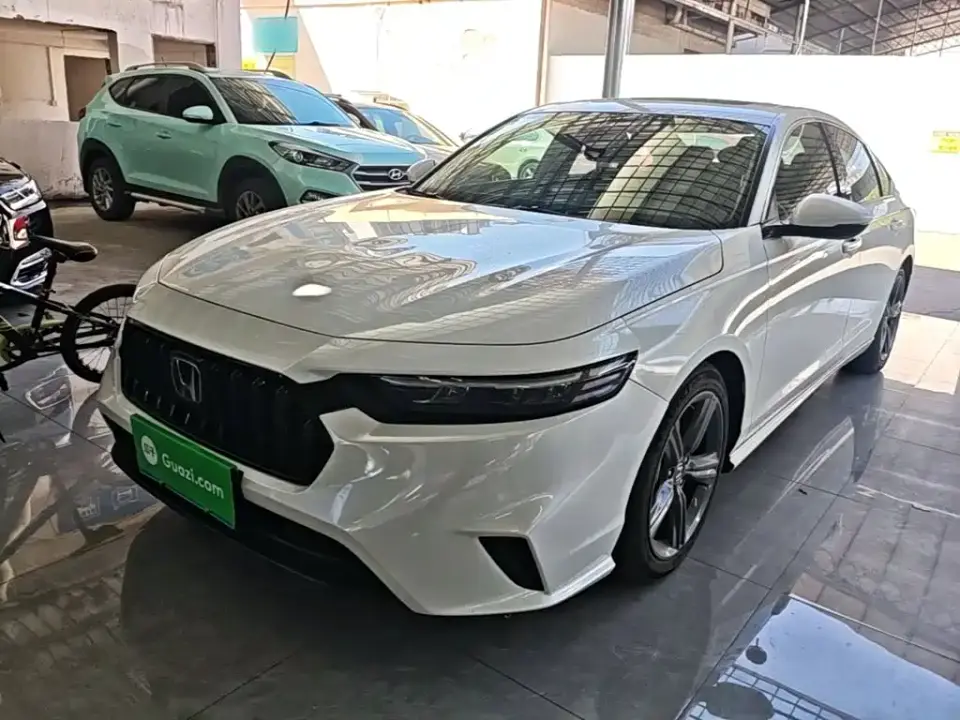 Honda Inspire 260TURBO Delicate Edition 2024