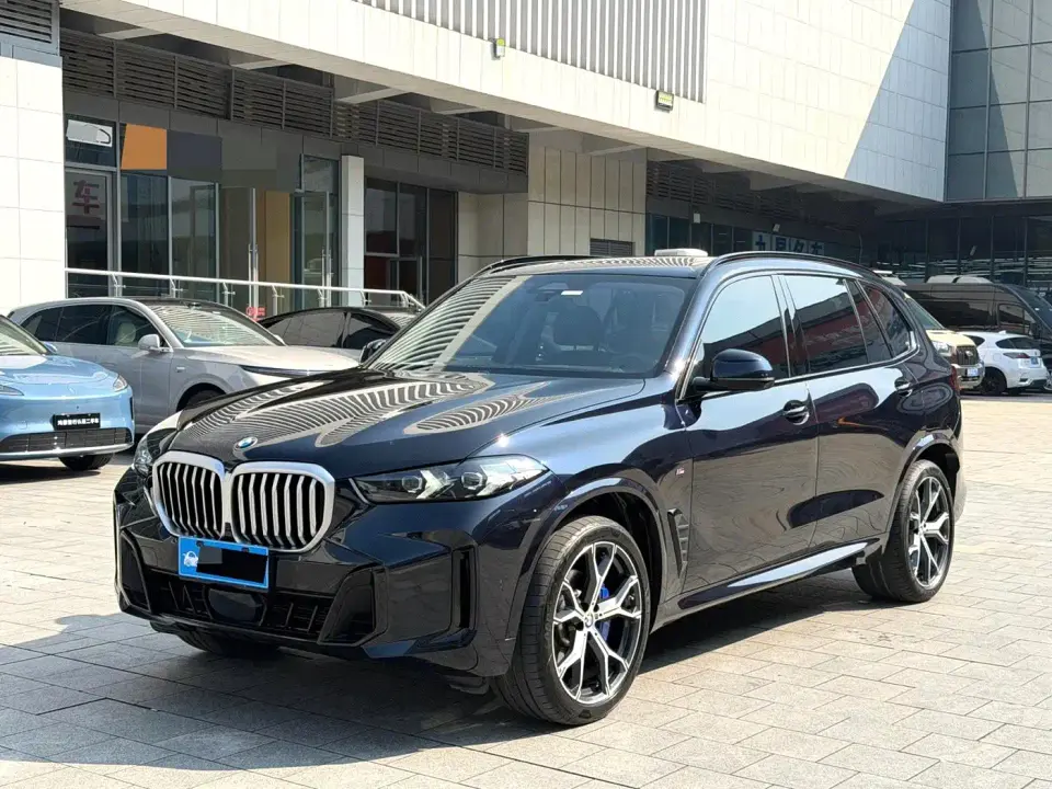 BMW X5 xDrive 30Li Premium M Sport Black Night Package 2024