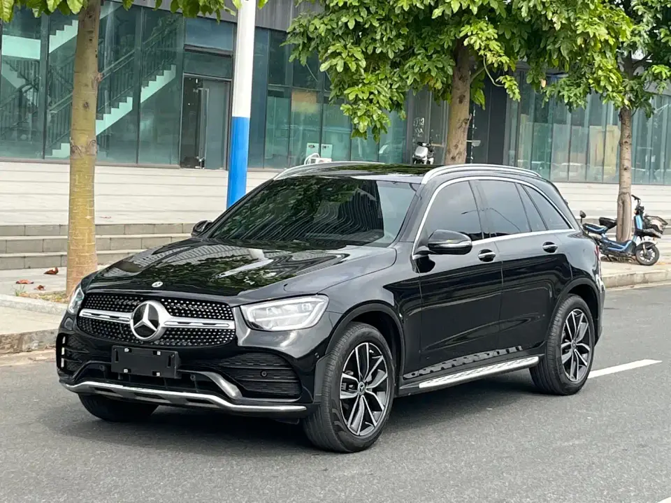 Mercedes-Benz GLC-Class Model GLC 260 L 4MATIC Luxury Edition 2022