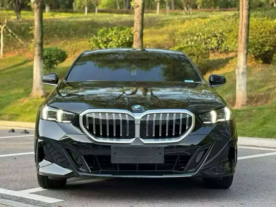 BMW 5 Series 530Li Leading M Sport Package 2026