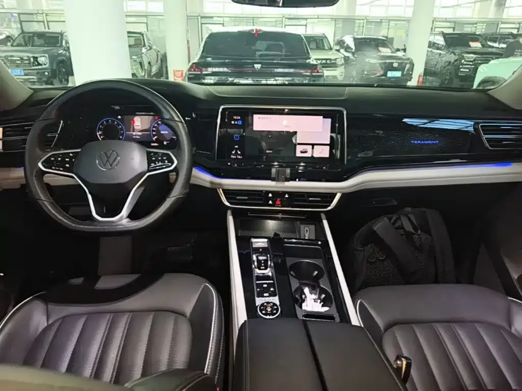 Volkswagen Teramont 380TSI AWD Premium Luxury Edition 2023 — фото 10