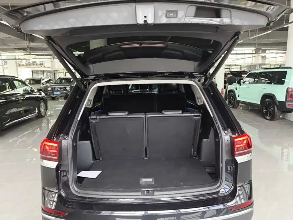 Volkswagen Teramont 380TSI AWD Premium Luxury Edition 2023 — фото 19