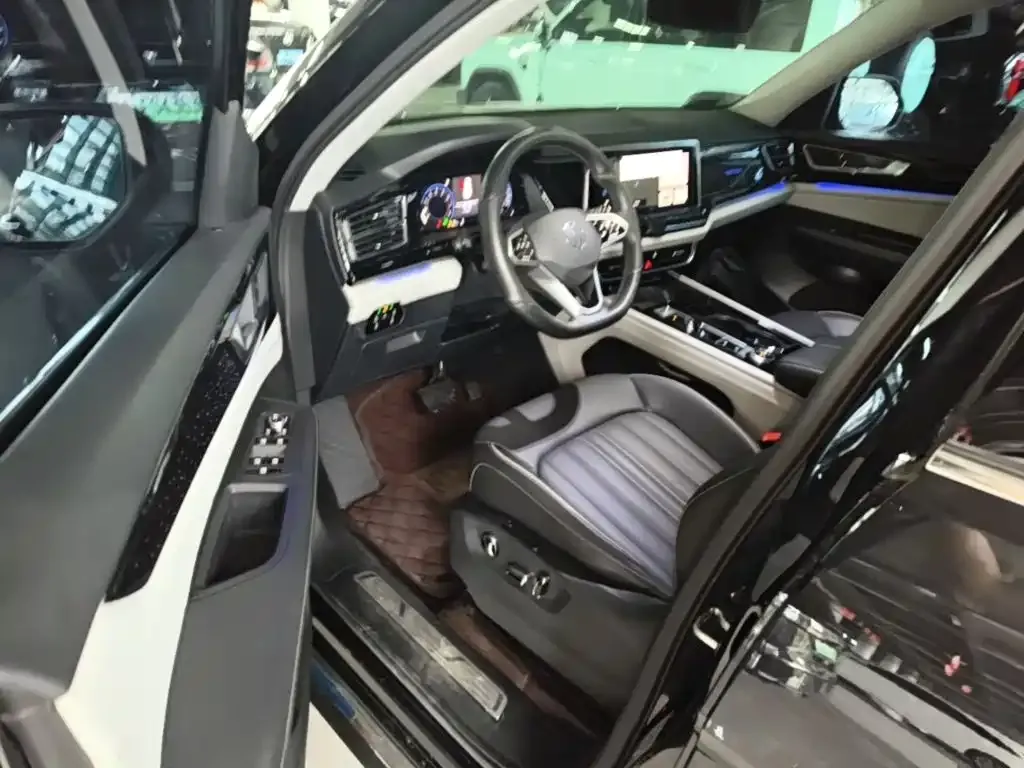 Volkswagen Teramont 380TSI AWD Premium Luxury Edition 2023 — фото 16
