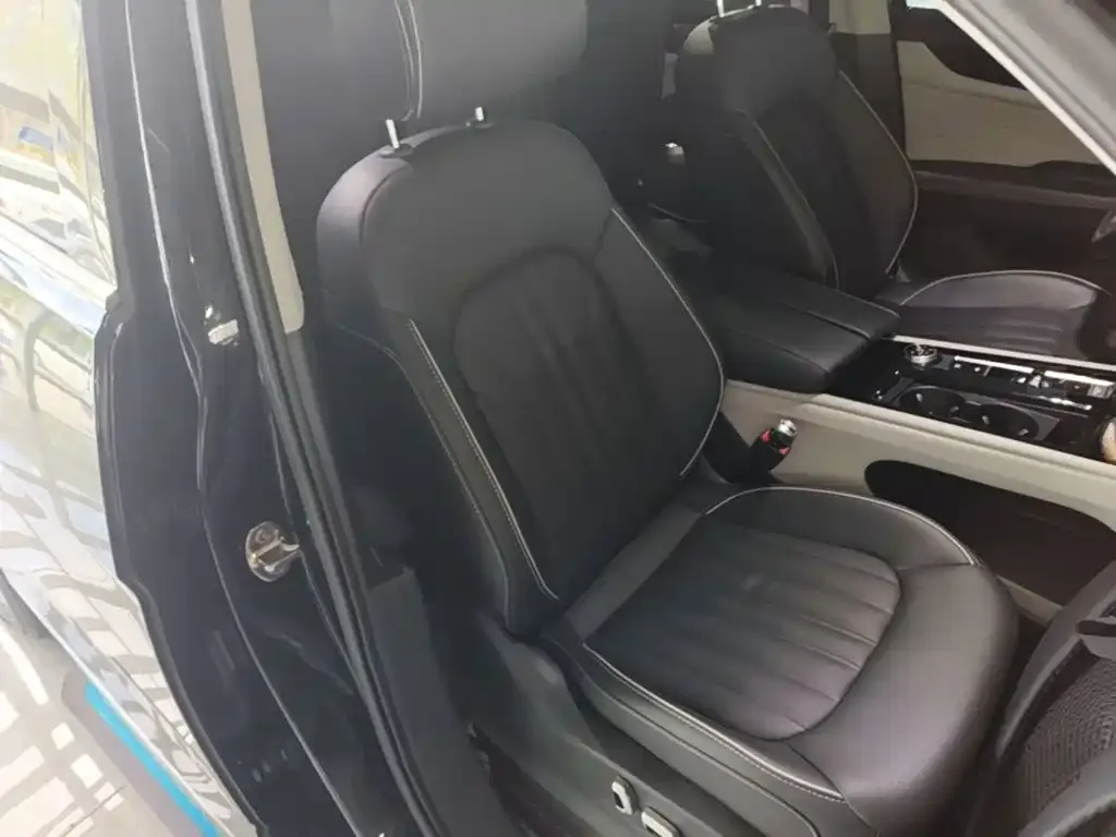 Volkswagen Teramont 380TSI AWD Premium Luxury Edition 2023 — фото 25