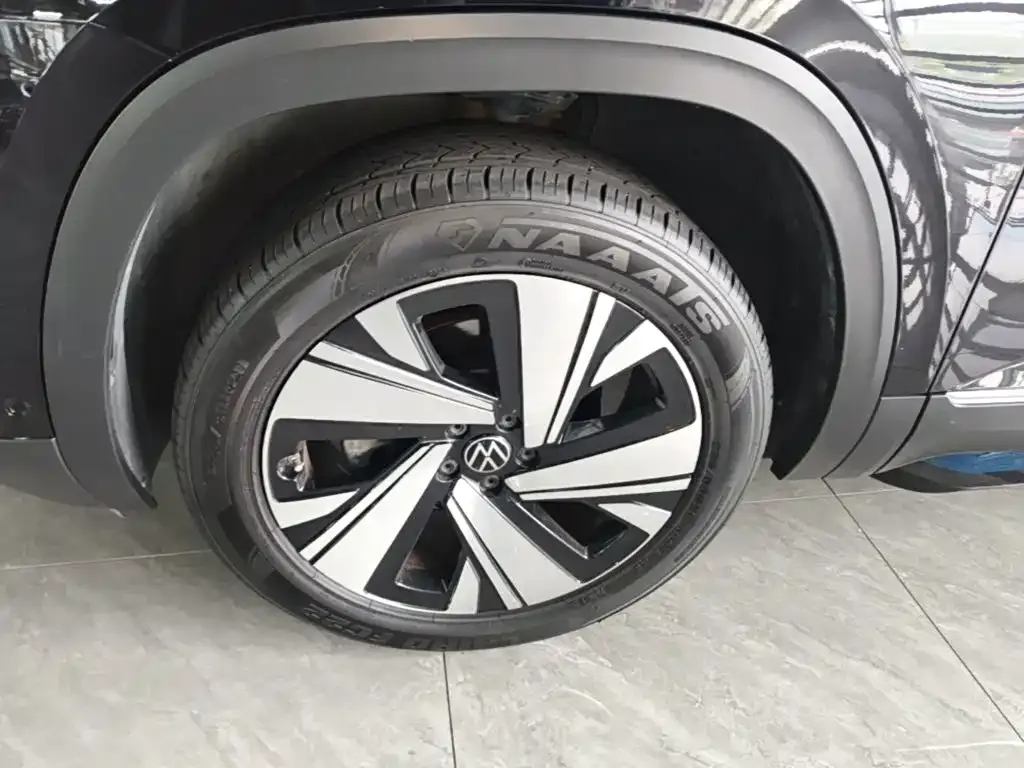 Volkswagen Teramont 380TSI AWD Premium Luxury Edition 2023 — фото 23