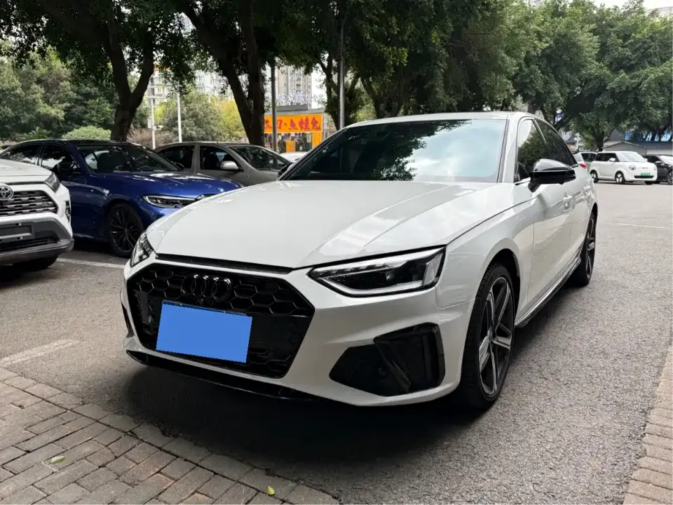 Audi A4L 40 TFSI Luxury Dynamic 2024