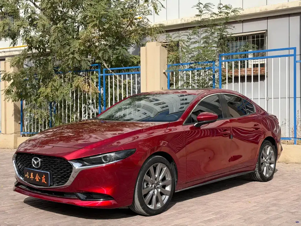 Mazda Mazda3 Axela 2.0L Automatic Quality Glamour 2021