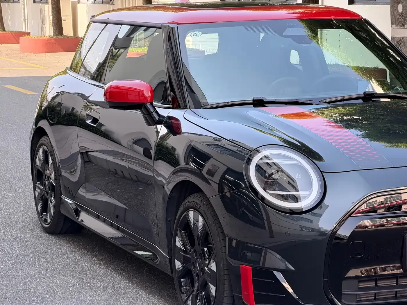 Mini Electric MINI JCW Facelift JOHN COOPER WORKS 2025 — фото 4