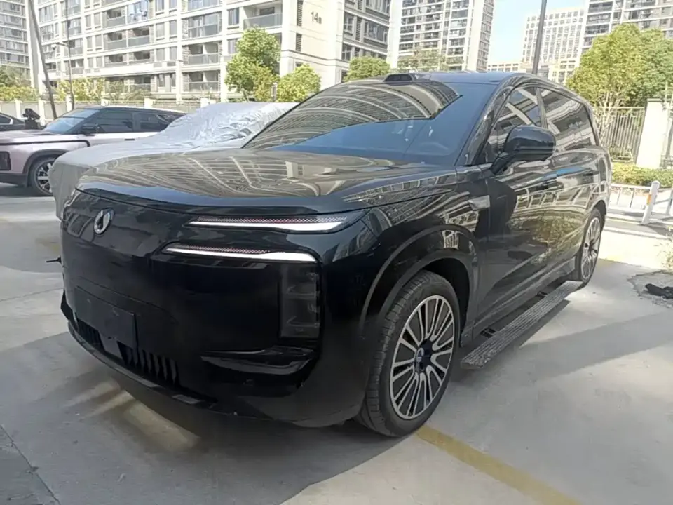 Denza N8L Standard 2025