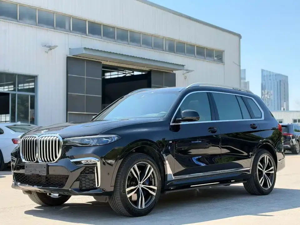 BMW X7 xDrive40i Custom Limited Edition M Sport Package 2020