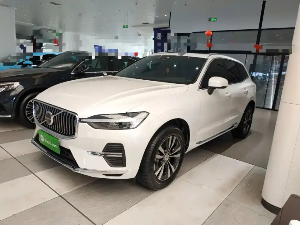 Volvo XC60 B5 AWD Zhiyi Luxury Edition 2024