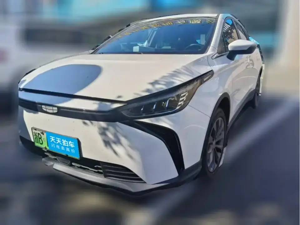 Geely Geometry M6 580 New Joy 2023