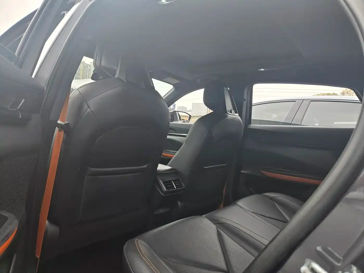 Changan UNI-V 1.5T Sport Edition 2022 — фото 8