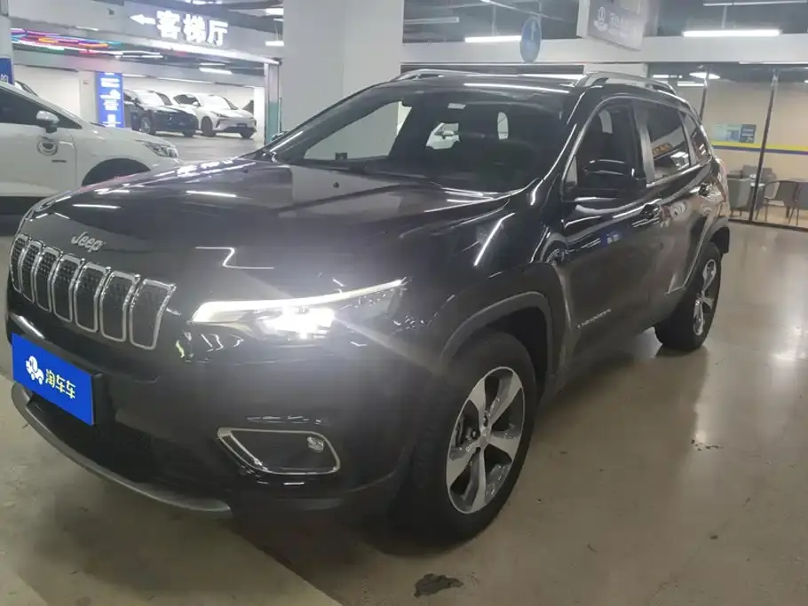 Jeep Cherokee 2.0T 4WD Exploration Edition + Autonomous Driving Package China VI 2019