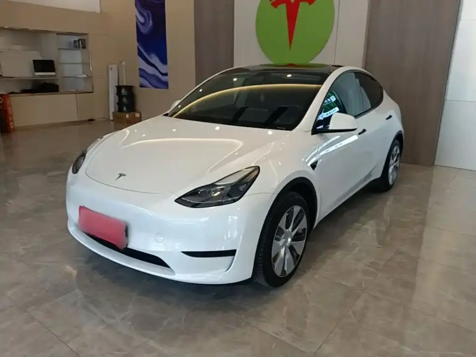 Tesla Model Y Facelift Rear-Wheel Drive Version 2023