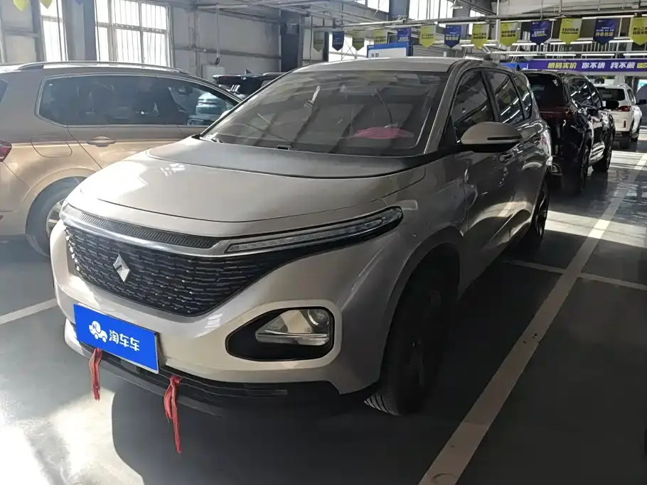 Baojun RM-5 1.5T CVT 24-hour Online Elite 7-seater 2020