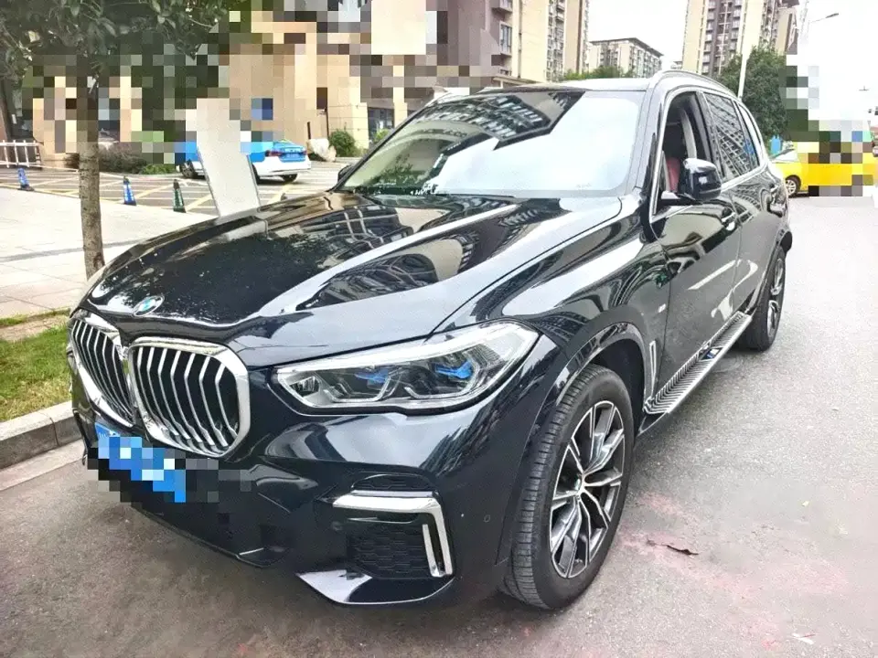 BMW X5 xDrive 30Li Premium M Sport Package 2022