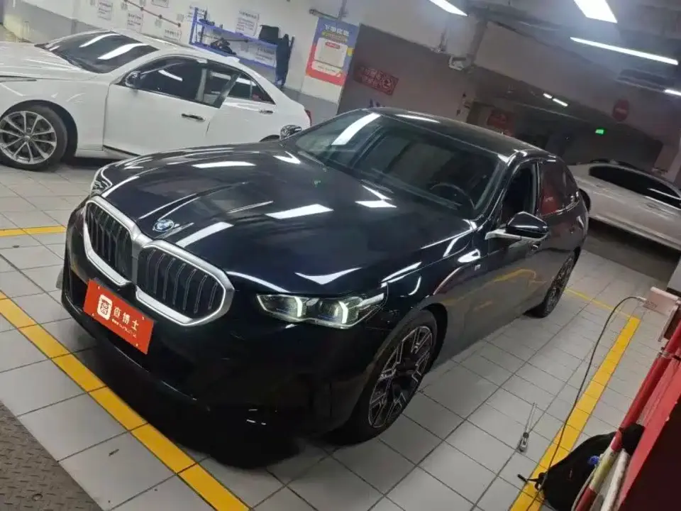 BMW 5 Series 530Li Premium M Sport Package 2025