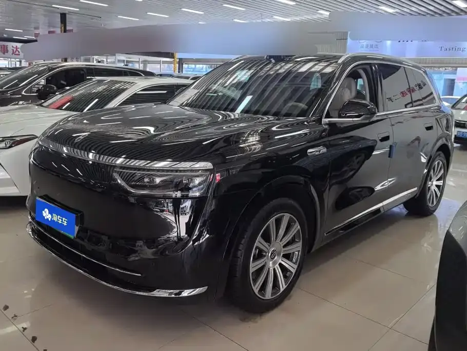 AITO Wenjie AITO M8 Range Extender Max+ Edition 53.4kWh 5-seater 2025