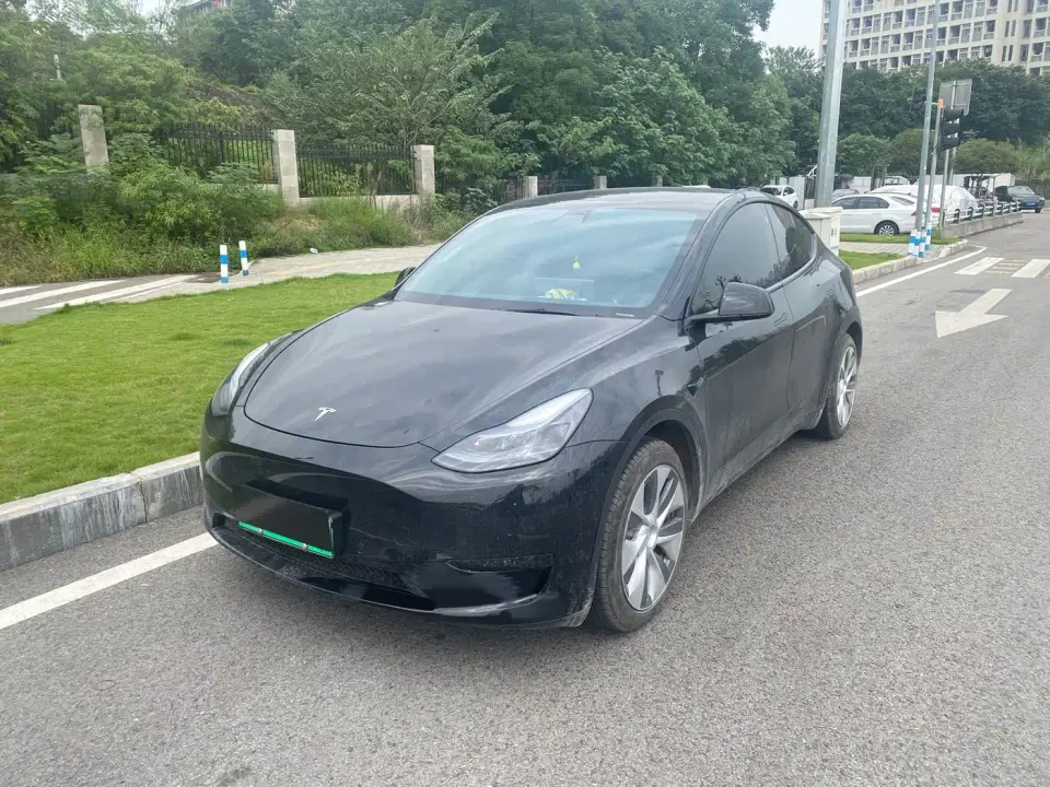 Tesla Model Y Facelift Rear-Wheel Drive Version 2023