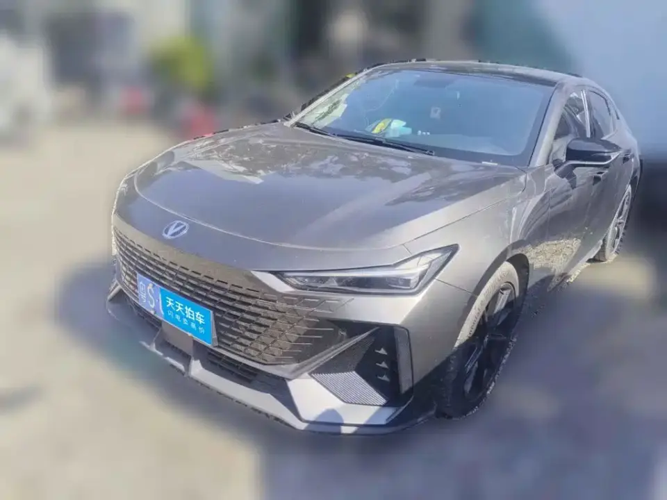 Changan UNI-V 1.5T Premium Model 2022