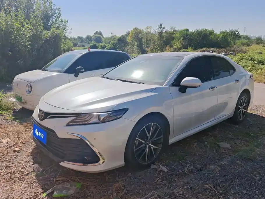 Toyota Camry 2.5G Luxury Edition 2022