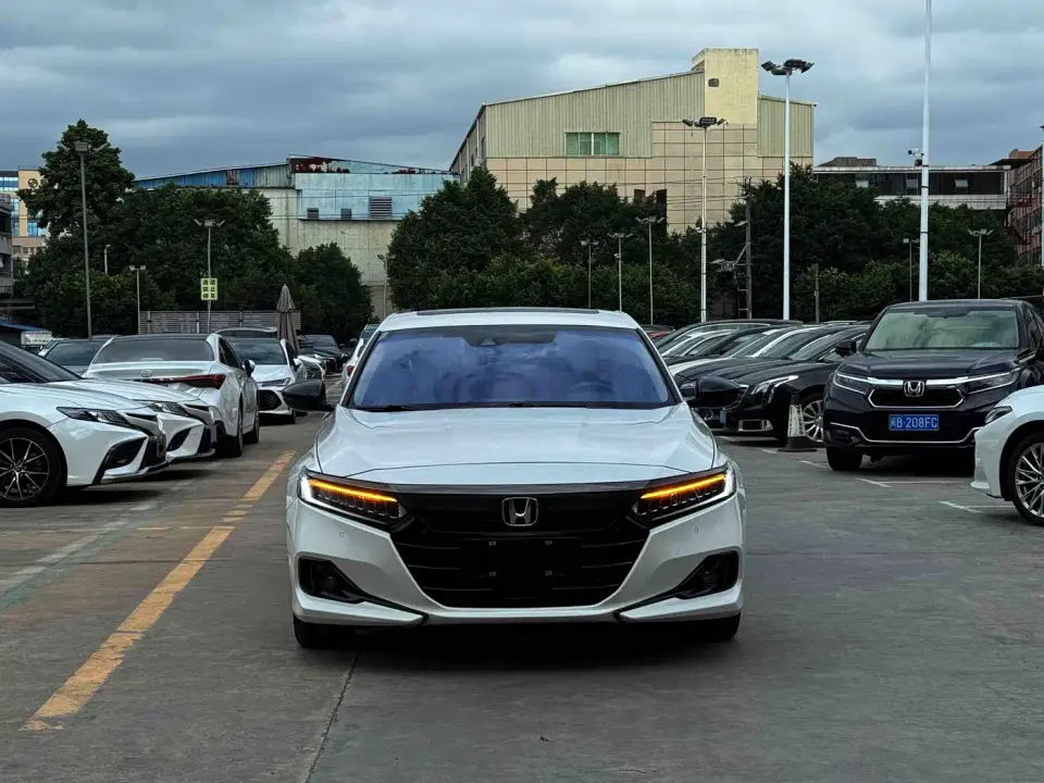 Honda Accord 260TURBO Phantom Night Premium 2021
