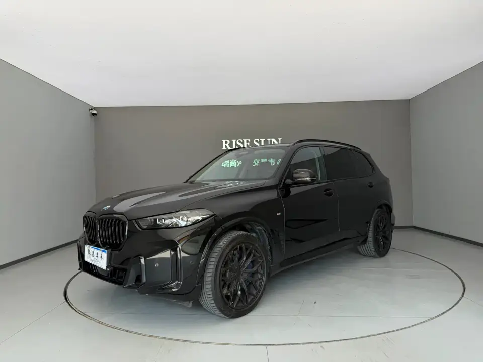 BMW X5 Model xDrive 30Li Exclusive M Sport Blackout Package 2025