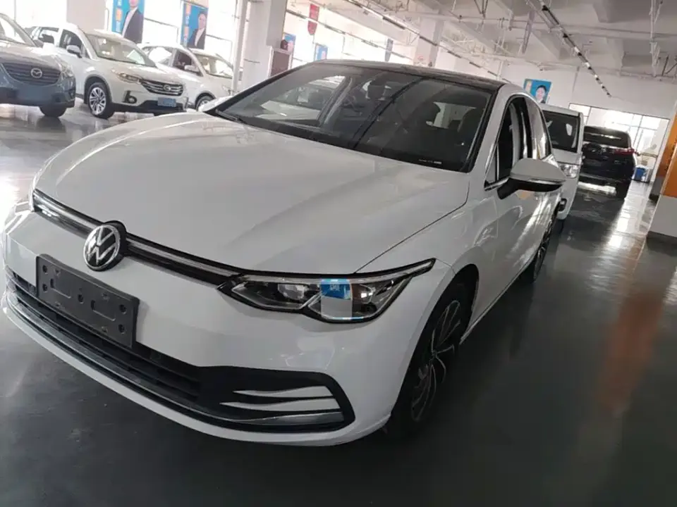 Volkswagen Golf Facelift 200TSI DSG Pro 2023