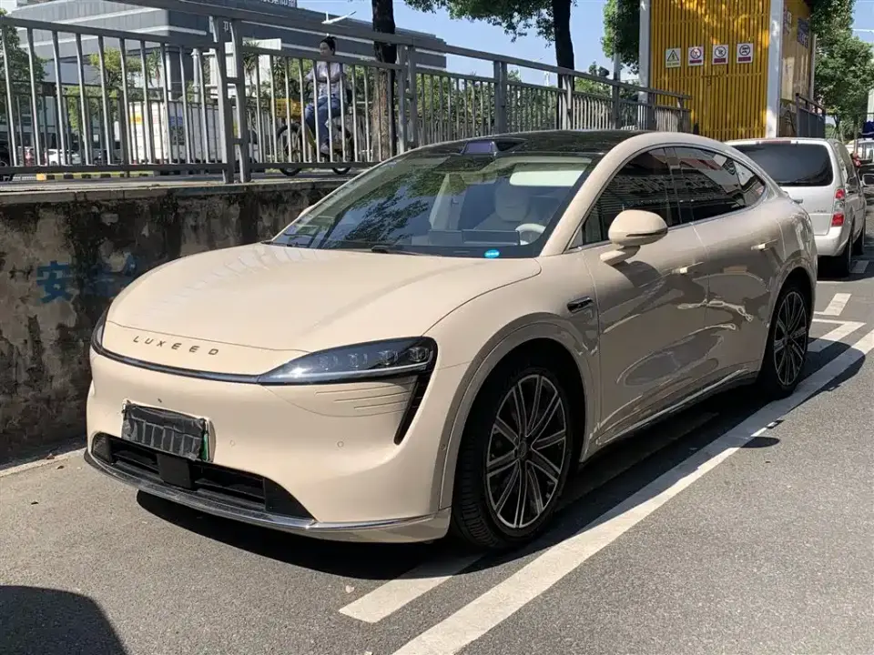 Zhijie Luxeed R7 Extended Range 251km Max 2025