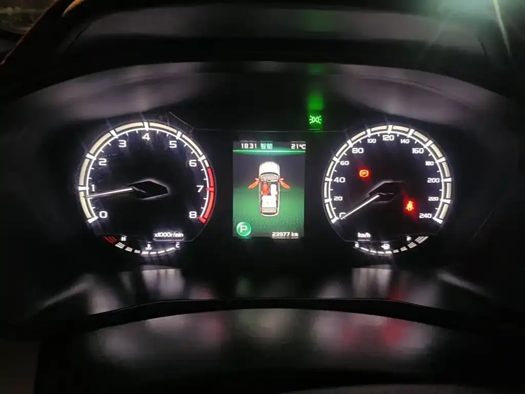 Geely Binyue 1.5T DCT Platinum Edition 2024 — фото 4
