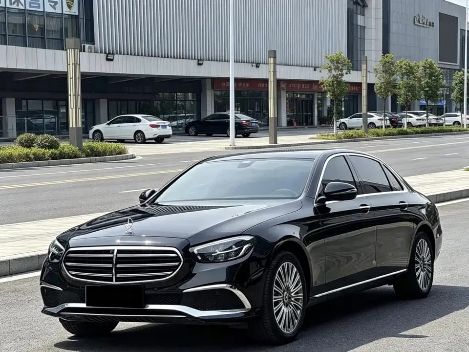 Mercedes-Benz E-Class Facelift E 300 L Luxury Style 2022