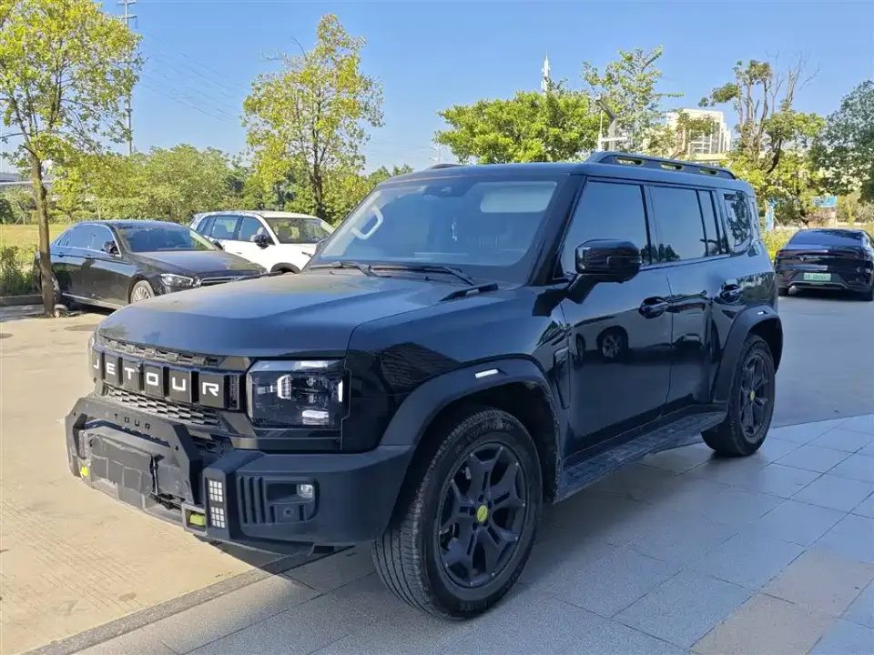 Jetour Traveler 2.0T 4WD Cross PRO Entertainment Edition 2025