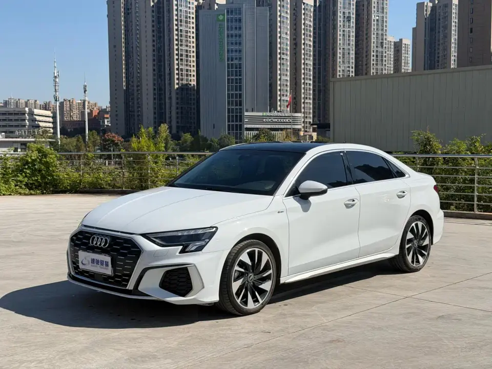 Audi A3 A3L Limousine 35 TFSI Style Sport 2023