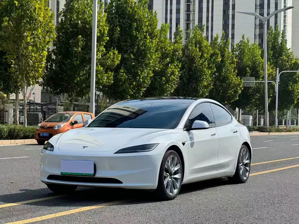 Tesla Model 3 Rear-Wheel Drive 2024