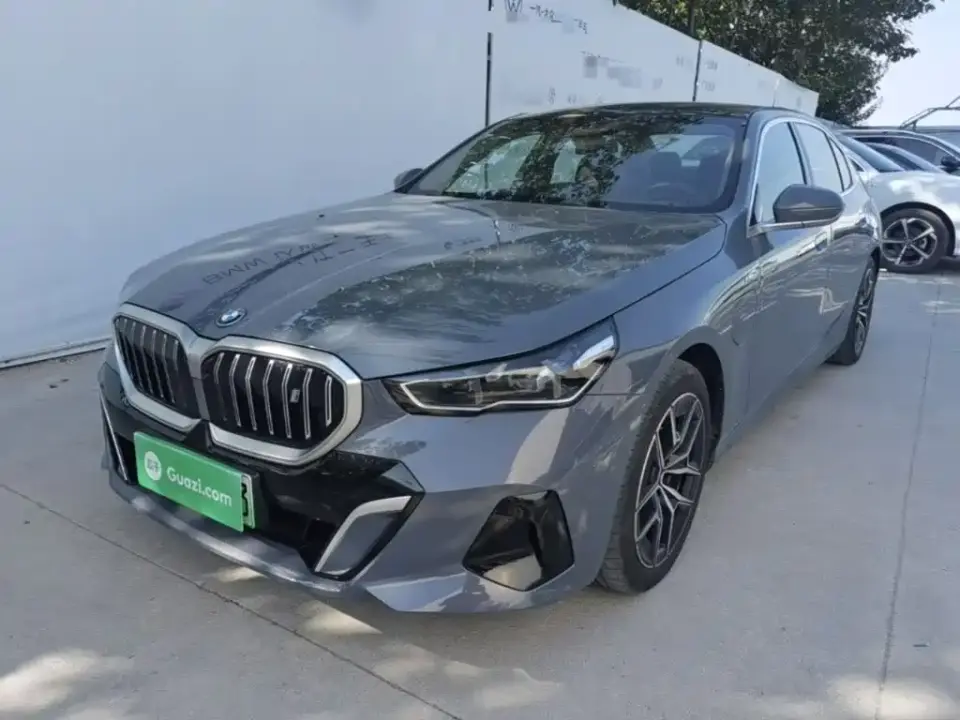 BMW i5 eDrive 35L Premium Model M Sport Package 2024