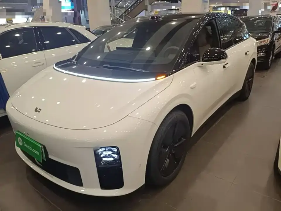 Li Auto i6 2WD Base Model 2026