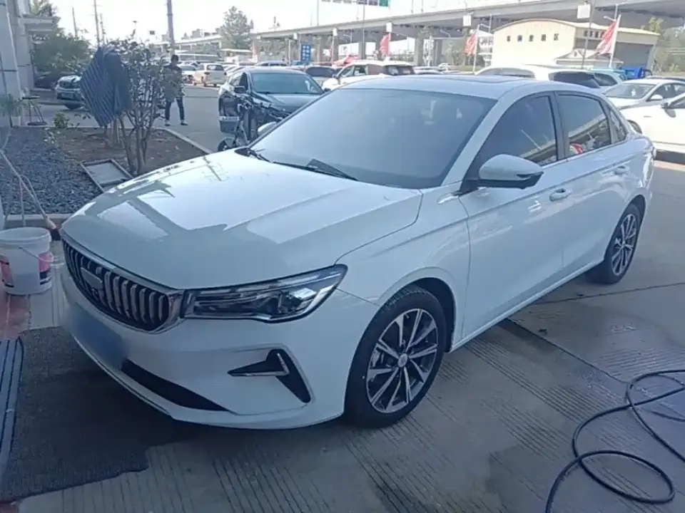 Geely Emgrand 4th Gen 1.5L CVT Premium 2025