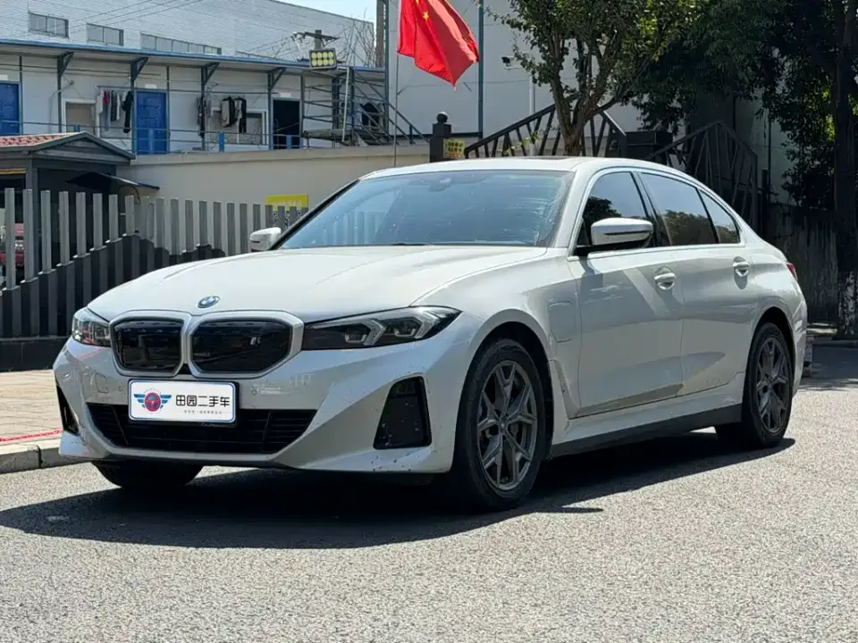 BMW i3 eDrive 35 L 2024