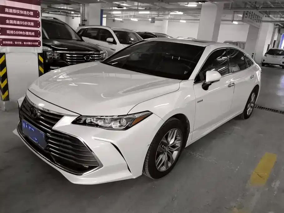 Toyota Avalon Hybrid 2.5L Luxury Edition China VI 2019