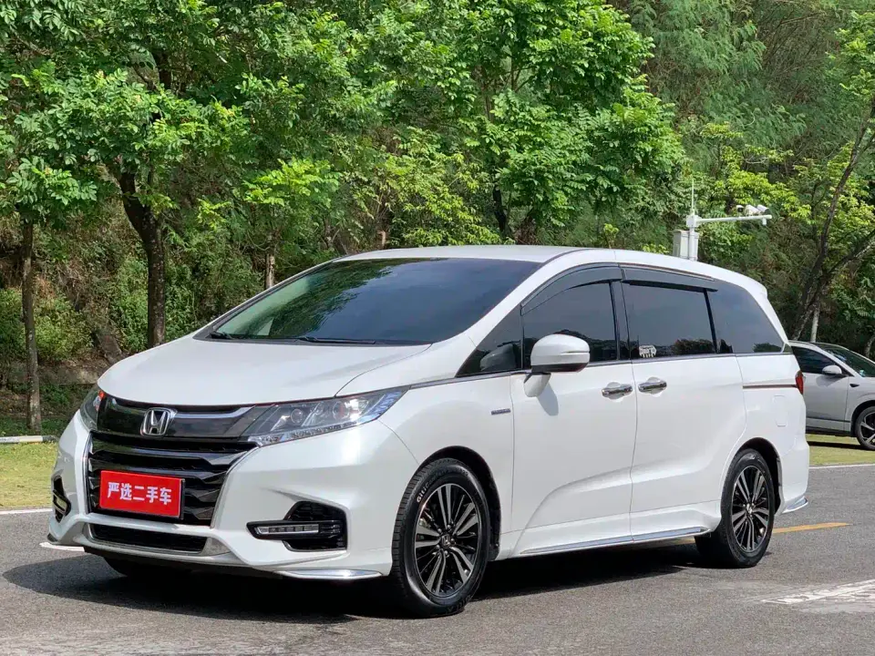 Honda Odyssey 2.0L Sharp Premium Edition 2021