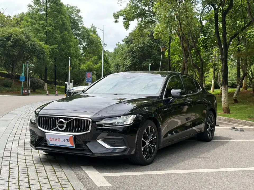 Volvo S60 T4 Smart Elite Luxury 2021
