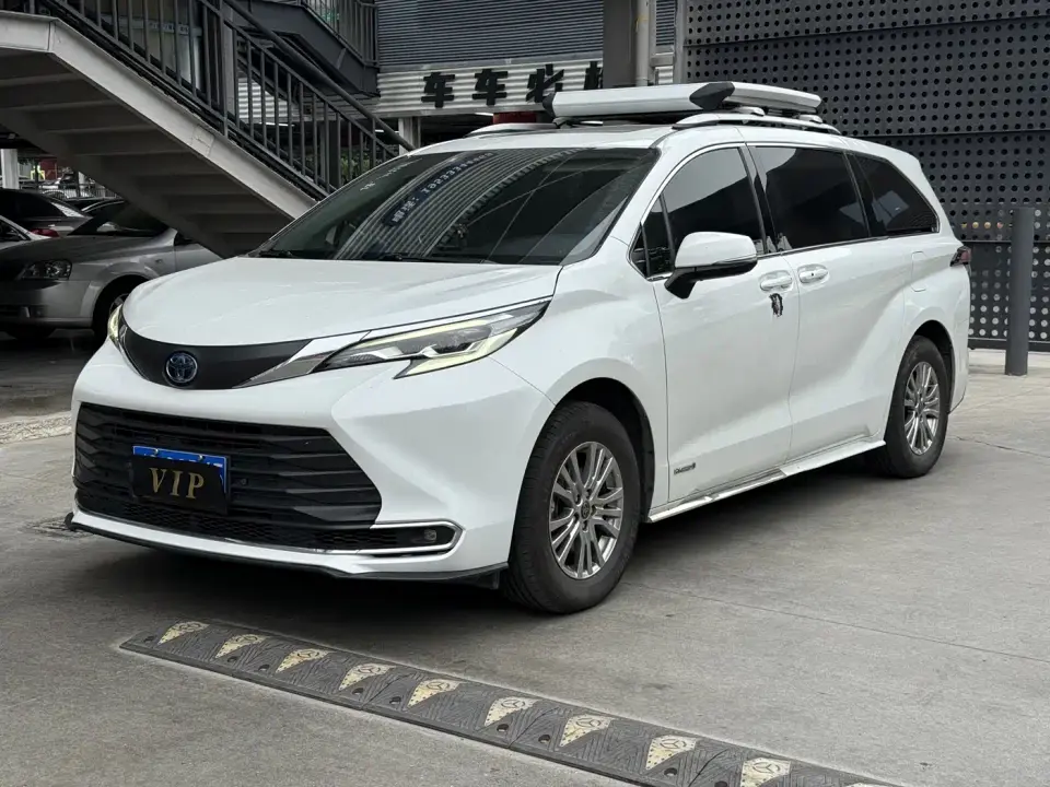 Toyota Sienna 2.5L Hybrid Comfort Edition 2022