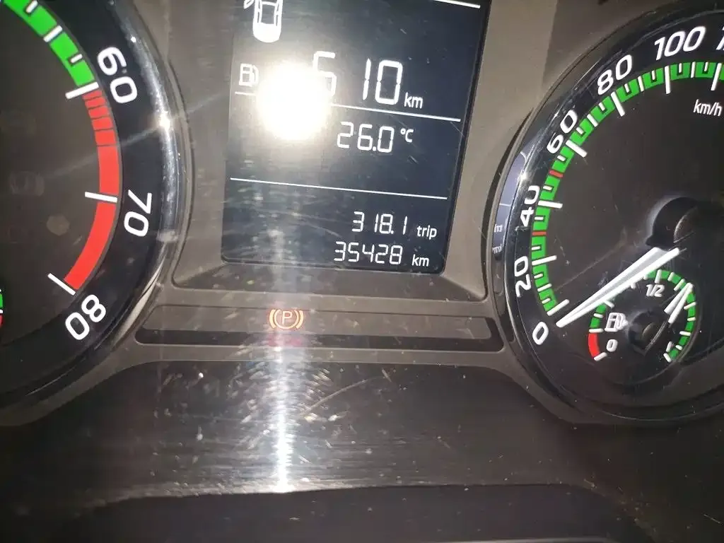 Skoda Octavia 1.5L Manual Standard China VI 2020 — фото 5