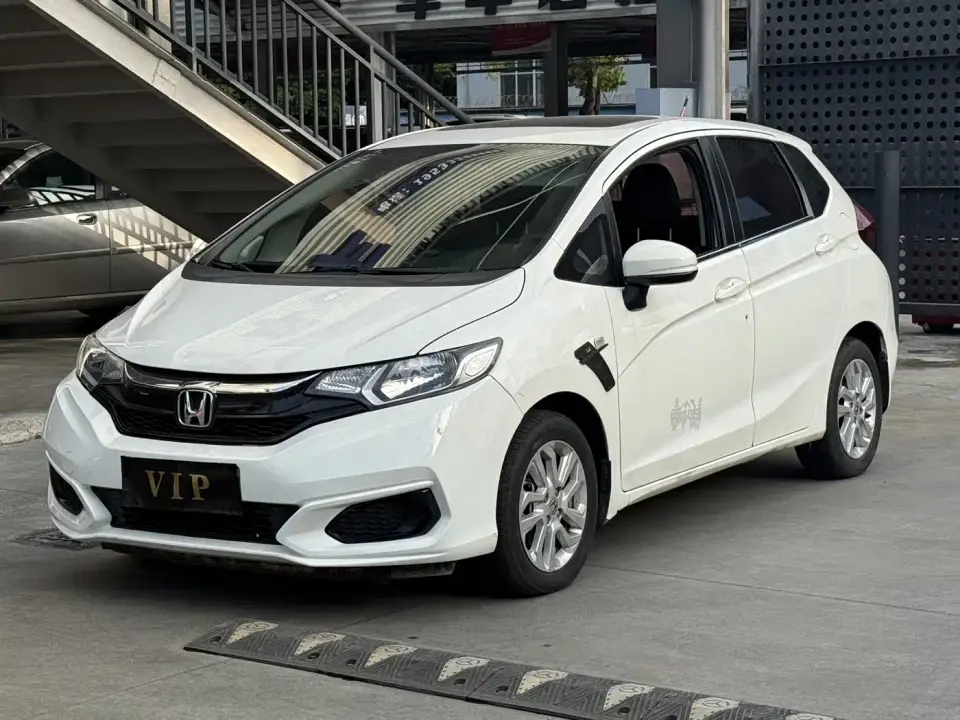 Honda Fit 1.5L CVT Comfort Sunroof Edition 2019