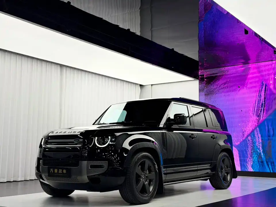 Land Rover Defender 110 P400 X-DYNAMIC HSE 2022