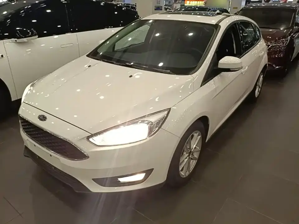 Ford Focus Hatchback Classic 1.6L Automatic Trend Smart Edition 2019