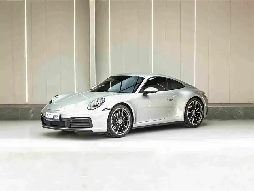 Porsche 911 Carrera 3.0T 2024