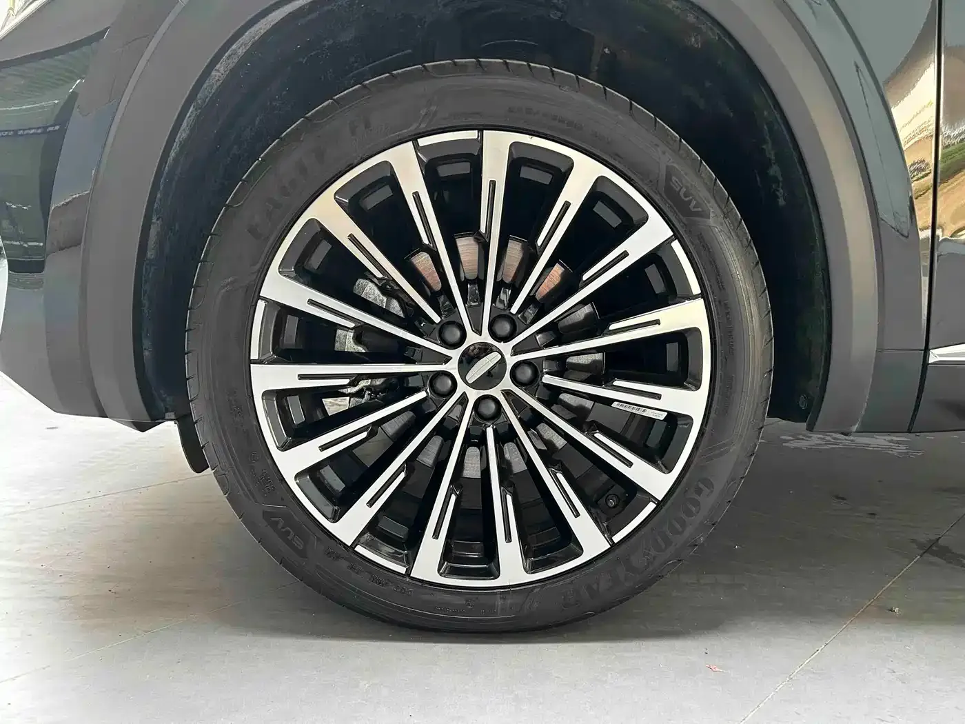 Geely Xingyue L Oriental Glory 2.0TD Automatic Star Collector Edition 2025 — фото 5